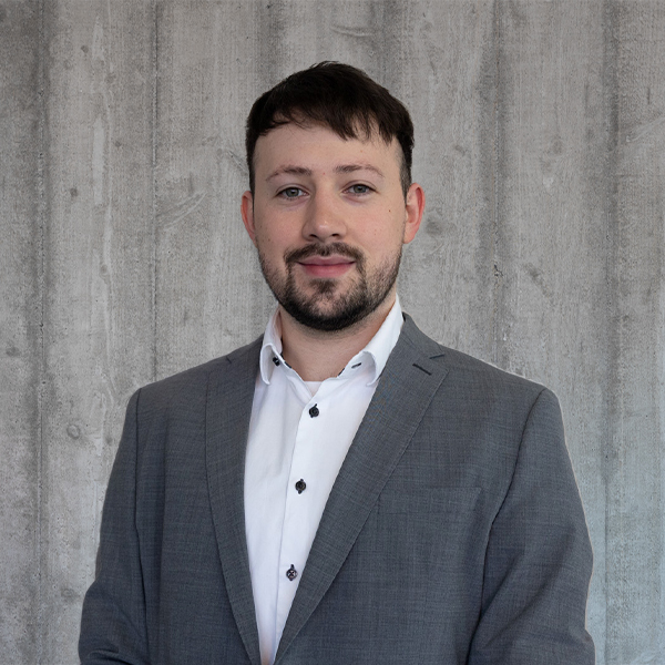 Portrait von Scheer Mitarbeiter Lars Fickinger