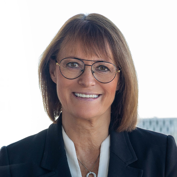 Ein Portrait der Scheer Geschäftsführung Rosemarie Clarner